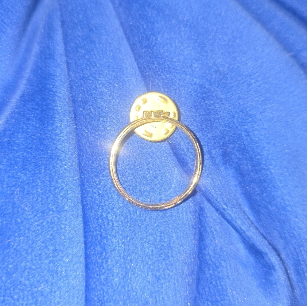 Paul CS | Round Circular Pin